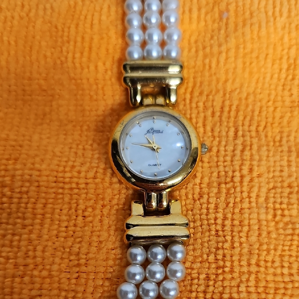 PIERRE JACQUARD PEARL WATCH BFPM-02-013